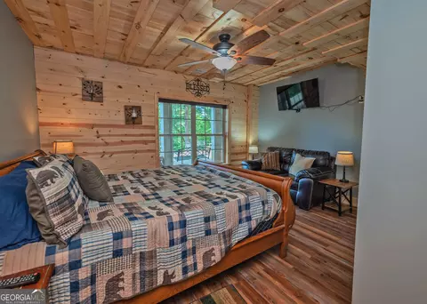 Bedroom - 315 Skyview Cir, Clarkesville, GA 30523 photo 5 of 6