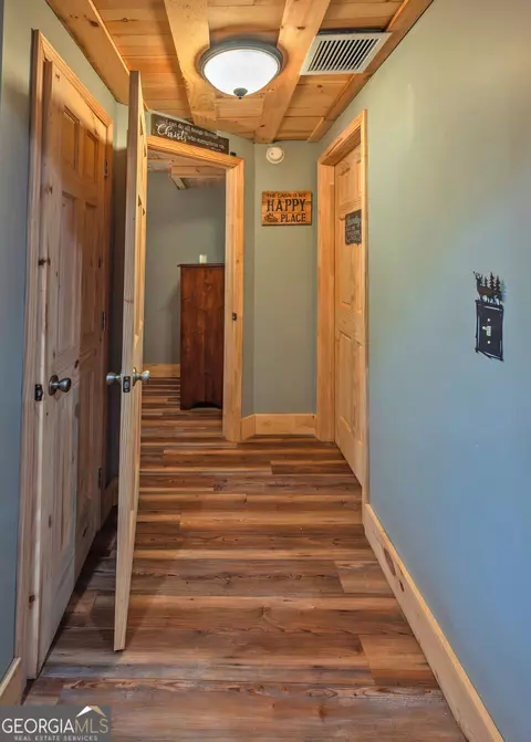 Entry Way - 315 Skyview Cir, Clarkesville, GA 30523 photo 3 of 3