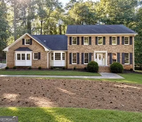 2949 Spalding Dr, Sandy Springs, GA 30350