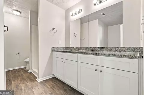 Bath - 90 Green Commons Dr, Covington, GA 30016 photo 1 of 3