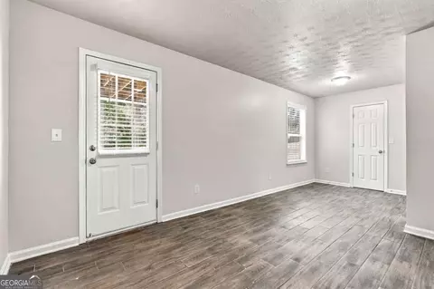Living - 90 Green Commons Dr, Covington, GA 30016 photo 5 of 6