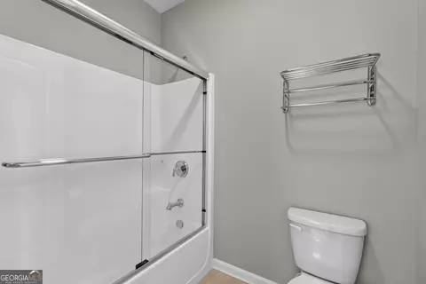 Bath - 2720 Cogburn Ln, Milton, GA 30004 photo 6 of 8