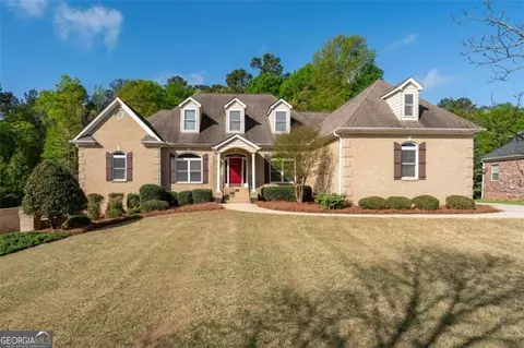 196 St Andrews Ct, Social Circle, GA 30025
