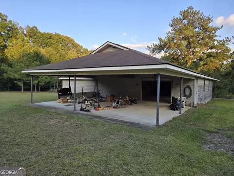 Exterior - 1277 Bob Hammond Rd, Dublin, GA 31021 photo 2 of 6