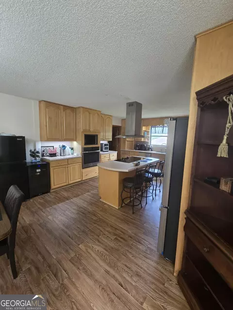 Kitchen - 1277 Bob Hammond Rd, Dublin, GA 31021 photo 2 of 3