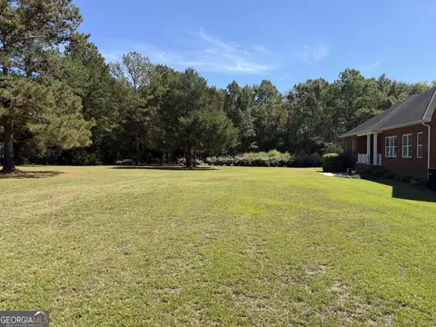 Exterior - 231 Broad Meadows Rd, Dublin, GA 31021 photo 11 of 13