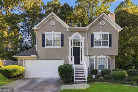 3060 Harvest Cir, Fairburn, GA 30213