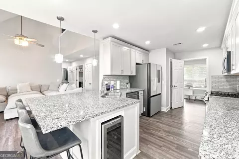 Kitchen - 45 Ridge Pointe Dr, Covington, GA 30016 photo 2 of 6