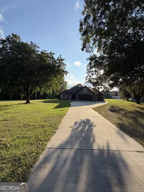 127 Heard Rd, Kathleen, GA 31047