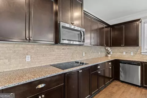 Kitchen - 108 Clover Pointe Cir, Guyton, GA 31312 photo 3 of 4