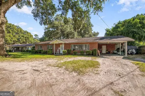 801 Oak Rd, Brunswick, GA 31523