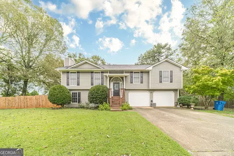 27 Creek View Dr, Hoschton, GA 30548