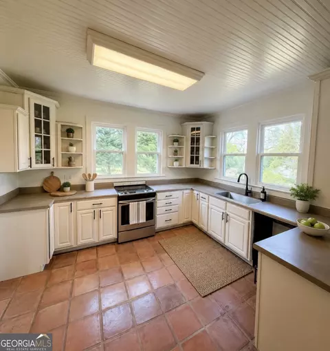 Kitchen - 27 Carmichael St, Mcdonough, GA 30253 photo 1 of 4