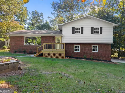 388 Sanders St, Clarkesville, GA 30523