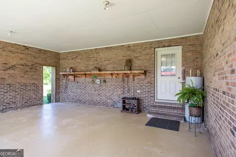 Exterior - 8184 Clark Rd, Blackshear, GA 31516 photo 11 of 15