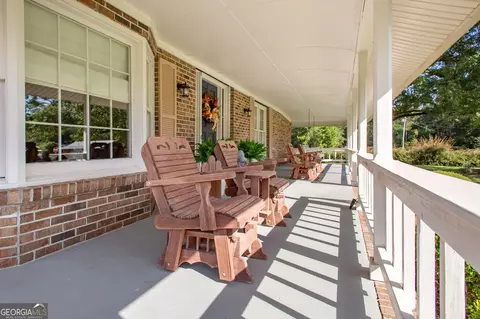 Exterior - 8184 Clark Rd, Blackshear, GA 31516 photo 3 of 15