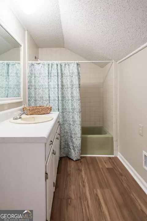 Bath - 8184 Clark Rd, Blackshear, GA 31516 photo 7 of 7