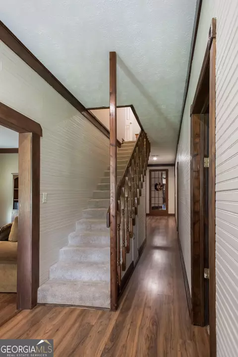 Entry Way - 8184 Clark Rd, Blackshear, GA 31516 photo 2 of 5