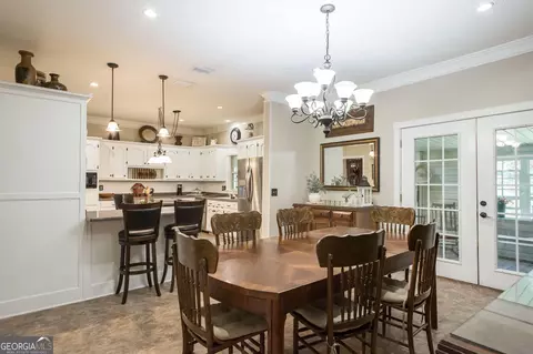 Dining - 8184 Clark Rd, Blackshear, GA 31516 photo 3 of 3