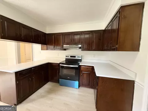 Kitchen - 201 Merrill Dr, Lagrange, GA 30241 photo 3 of 6