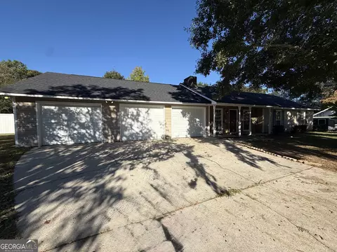 Exterior - 201 Merrill Dr, Lagrange, GA 30241 photo 1 of 7
