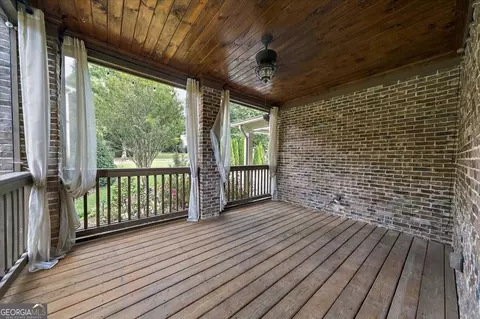 Exterior - 7630 Stratton Pte, Suwanee, GA 30024 photo 4 of 14