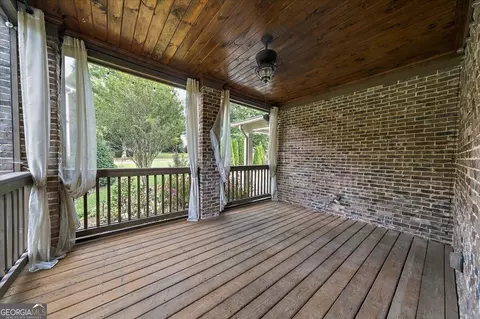 Exterior - 7630 Stratton Pte, Suwanee, GA 30024 photo 9 of 14