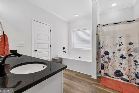 Bath - 766 Jackson Dr, Thomaston, GA 30286 photo 1 of 4