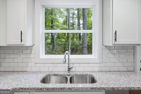Kitchen - 9244 Nelson Dr SW, Covington, GA 30014 photo 2 of 2