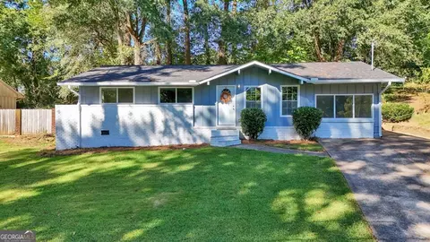 2518 Carolyn Dr SE, Smyrna, GA 30080