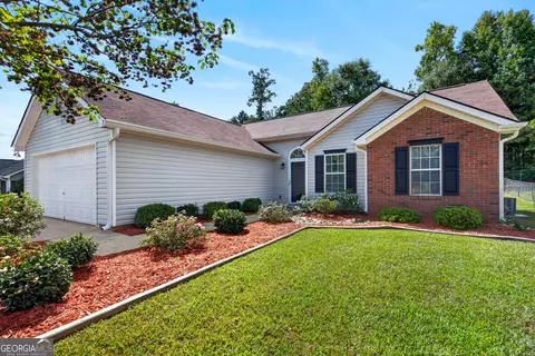 Exterior - 412 Lexington Park Dr, Lagrange, GA 30241 photo 2 of 5