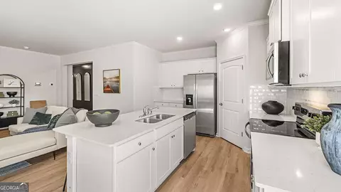 Kitchen - 3566 Matthew Ct, Decatur, GA 30034 photo 6 of 6