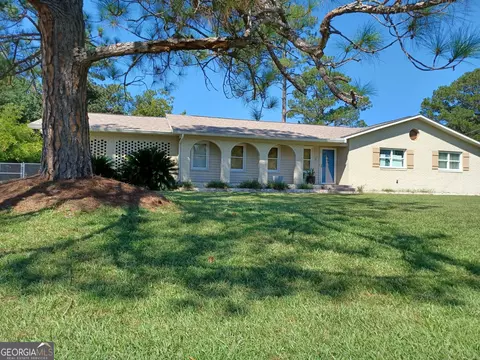 3157 Parkwood Dr, Valdosta, GA 31605