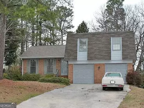 4532 King Lear Dr, Stone Mountain, GA 30083