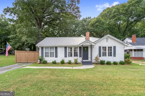 1028 S Madison Ave, Monroe, GA 30655