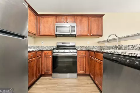 Kitchen - 55 Chandler Trce, Covington, GA 30016 photo 2 of 2