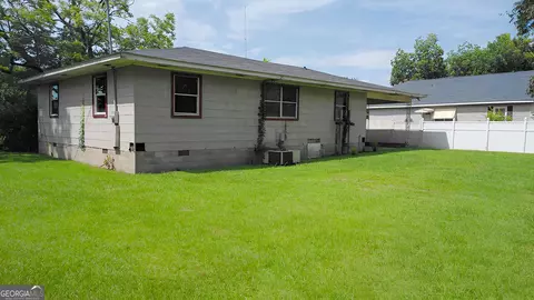 Exterior - 111 Magnolia St, Warwick, GA 31796 photo 3 of 5