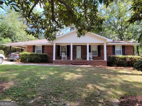 107 Nottingham Trl, Statesboro, GA 30458