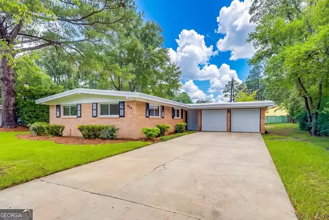 317 Willow Rd, Savannah, GA 31419