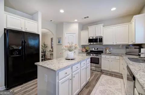 Kitchen - 19 Rivers End Way, Dallas, GA 30132 photo 5 of 5