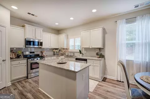 Kitchen - 19 Rivers End Way, Dallas, GA 30132 photo 2 of 5