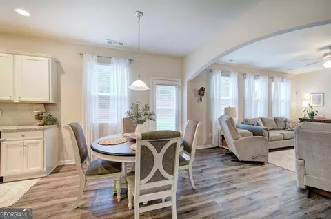 Dining - 19 Rivers End Way, Dallas, GA 30132 photo 2 of 4