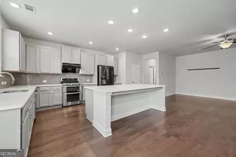 Entry Way - 3434 Senna Rd, Duluth, GA 30096 photo 3 of 11