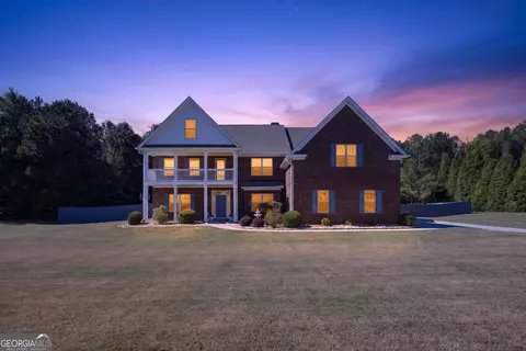 52 Ranan Ln, Newnan, GA 30263