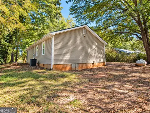 Exterior - 149 Keys Ferry Rd, Jackson, GA 30233 photo 10 of 12