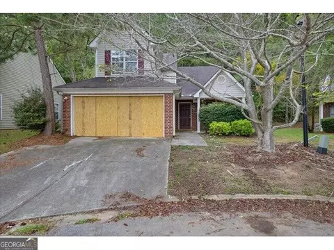 4425 Chestnut Lake Ave, Lithonia, GA 30038