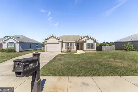 402 Tug Ct, Warner Robins, GA 31088