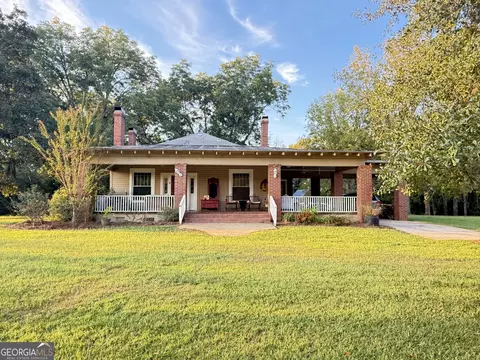 5425 Co Rd 10, Heflin, AL 36264