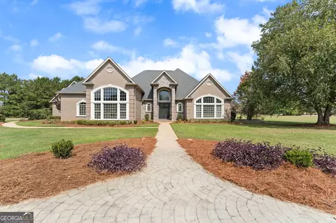 102 Country Ct, Kathleen, GA 31047