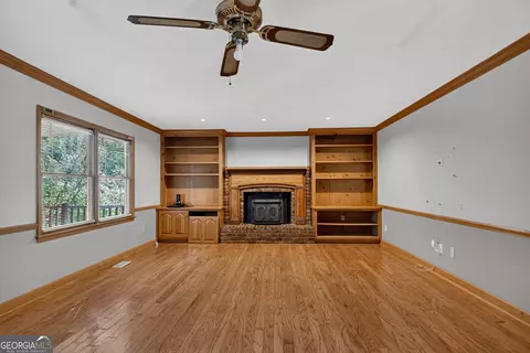 Living - 108 Powers Ct, Lagrange, GA 30240 photo 2 of 5
